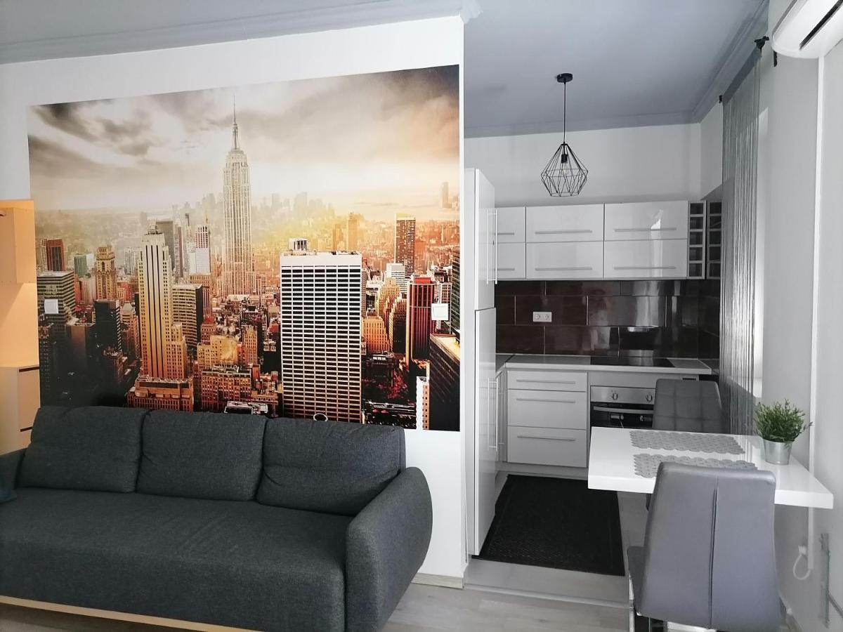 Merey Apartment Сегед Екстериор снимка