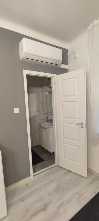 Merey Apartment Сегед Екстериор снимка